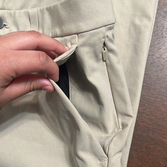 Lululemon men kaki pants - Picture 6 of 9